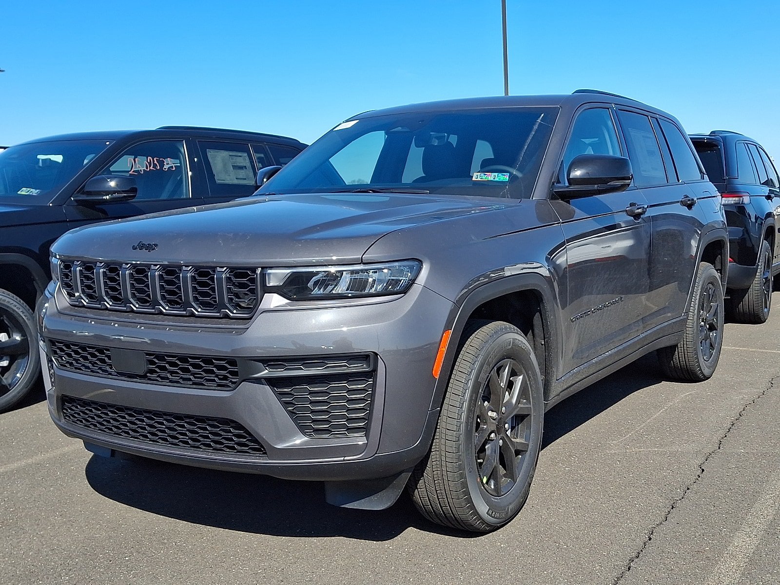 New 2026 Jeep Grand Cherokee Altitude AWD/4WD image 3