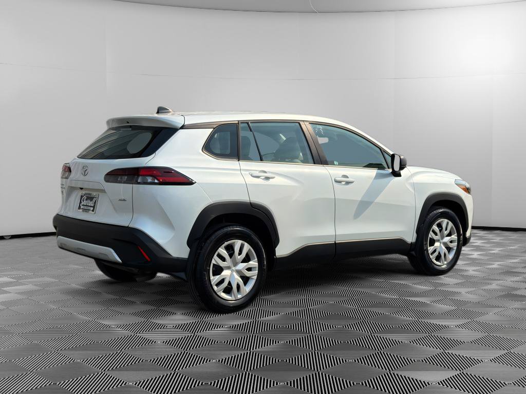 Used 2026 Toyota Corolla Cross L AWD/4WD image 5