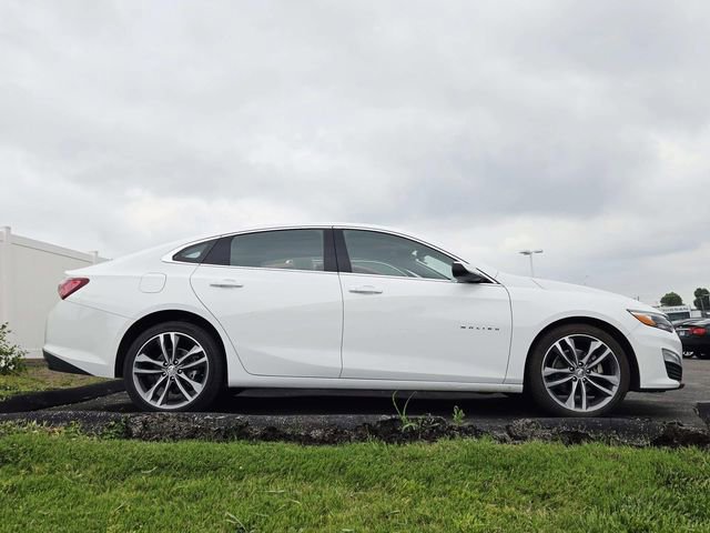 Used 2024 Chevrolet Malibu LT FWD image 2