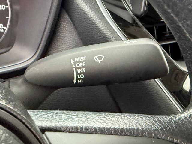 Used 2025 Toyota Corolla LE FWD image 12