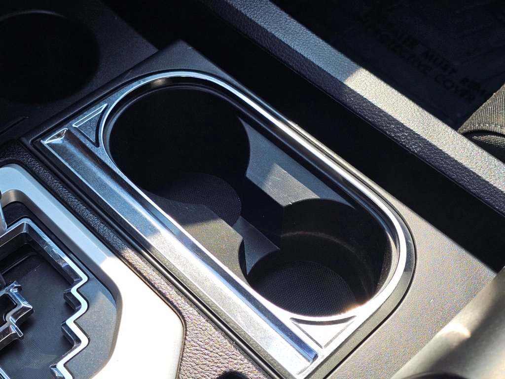 Used 2015 Toyota Tundra SR5 image 10