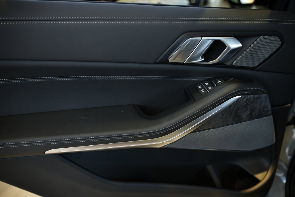 New 2026 BMW X7 xDrive40i w/ M Sport Package image 24