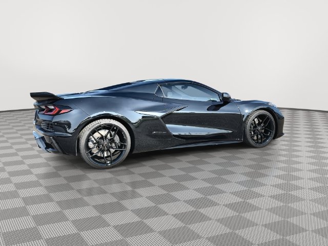 Used 2026 Chevrolet Corvette Z06 w/ Stealth Interior Trim Package RWD image 8