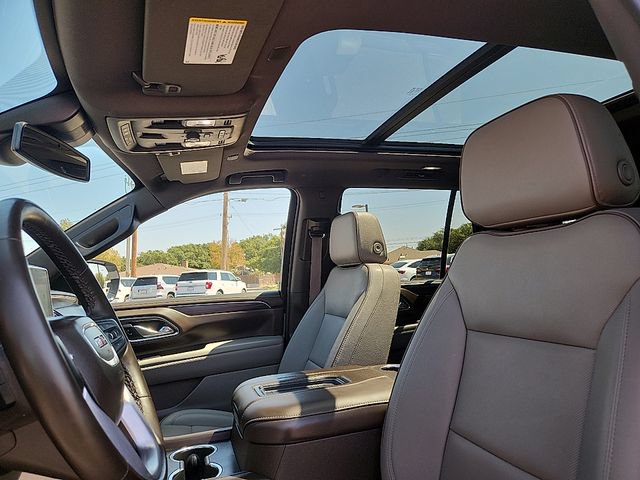 Certified 2024 GMC Yukon SLT w/ SLT Premium Package AWD/4WD image 13