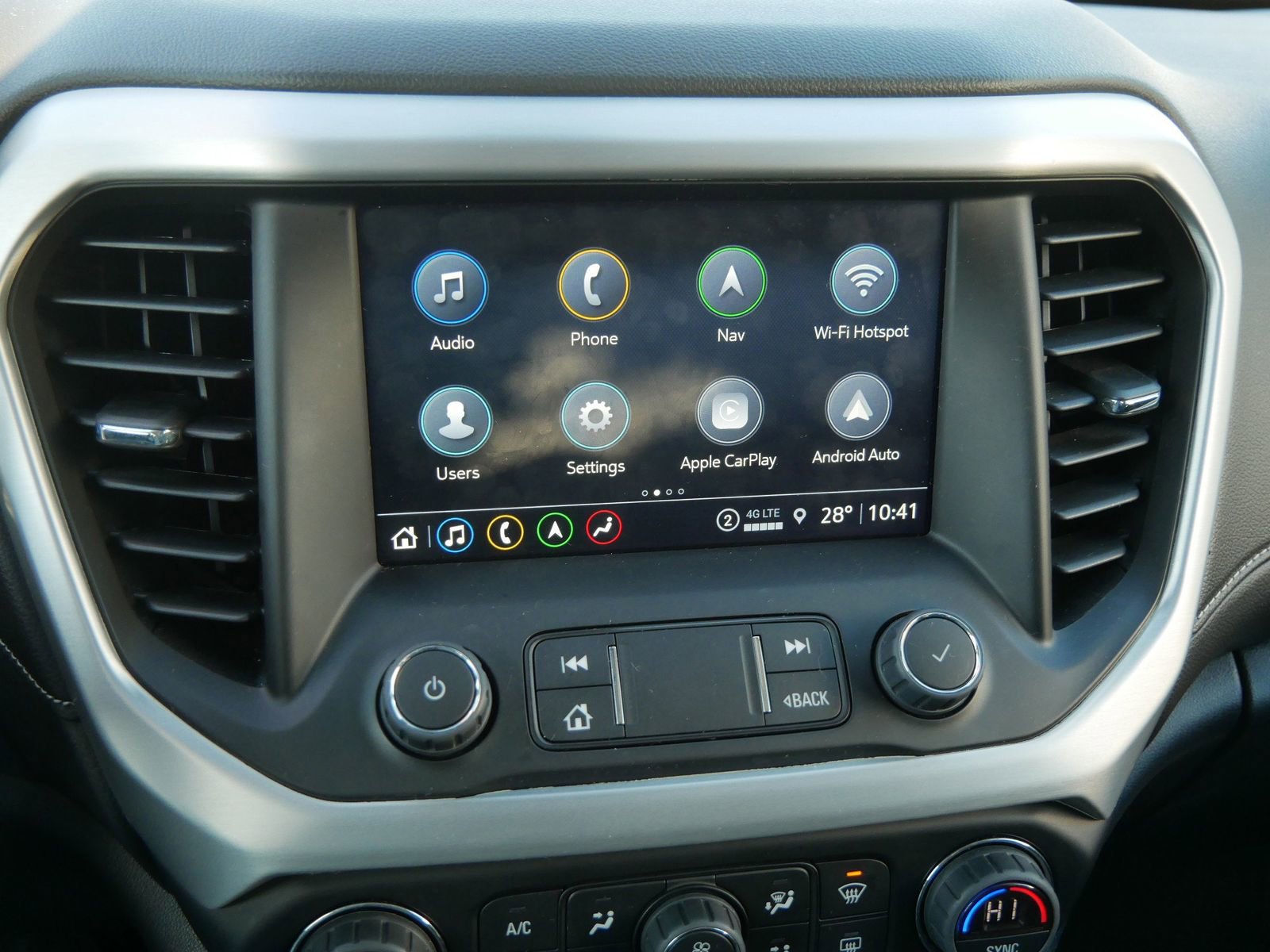 Used 2023 GMC Acadia SLT w/ Technology Package image 18