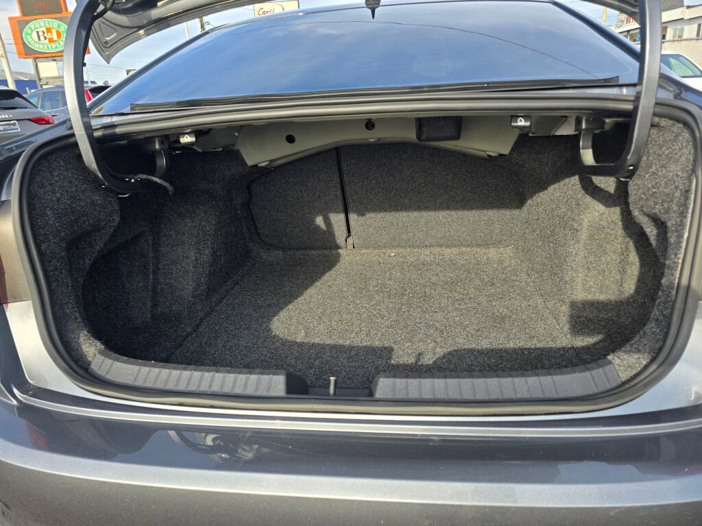 Used 2019 Volkswagen Jetta R-Line image 14