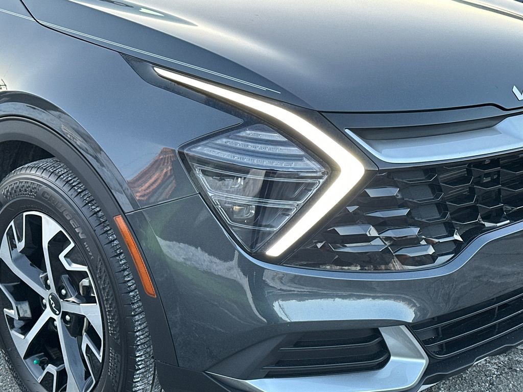Certified 2024 Kia Sportage EX image 10