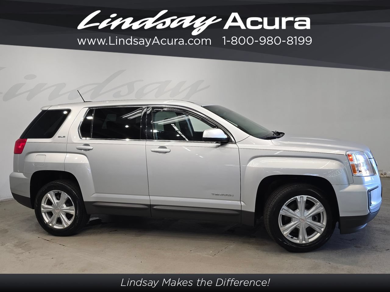Used 2017 GMC Terrain SLE FWD image 3