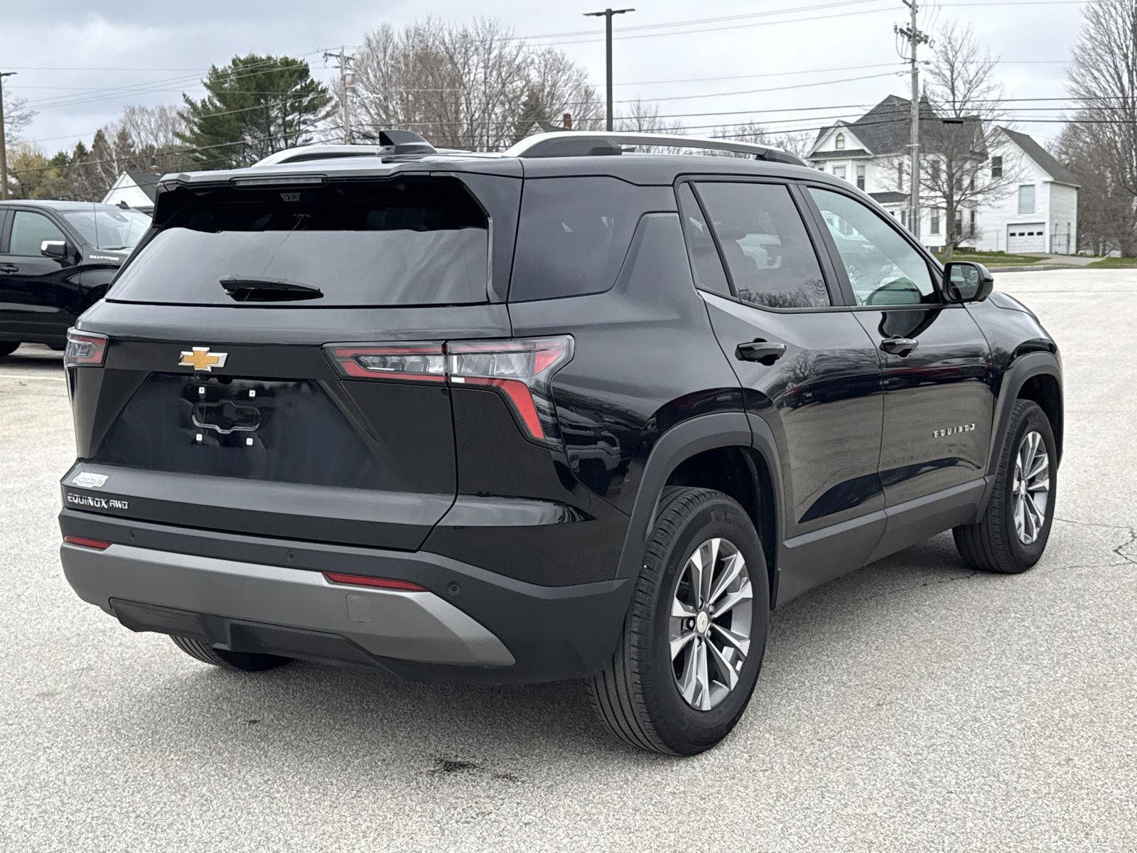 Used 2025 Chevrolet Equinox LT w/ Convenience Package II AWD/4WD image 6