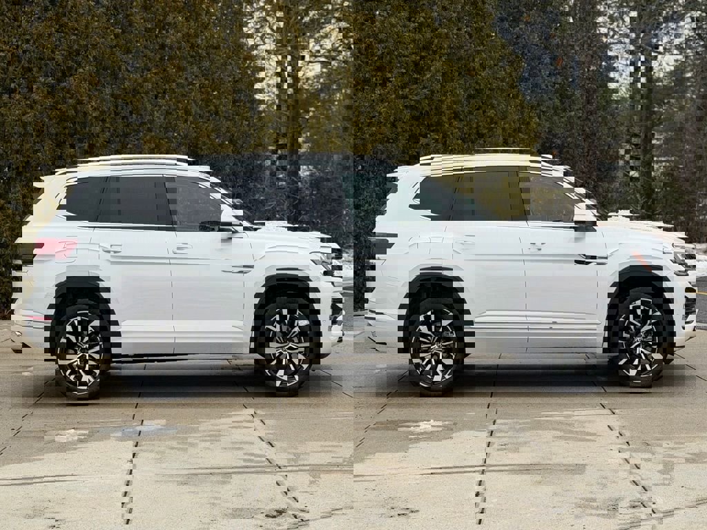 New 2026 Volkswagen Atlas SEL Premium R-Line image 8