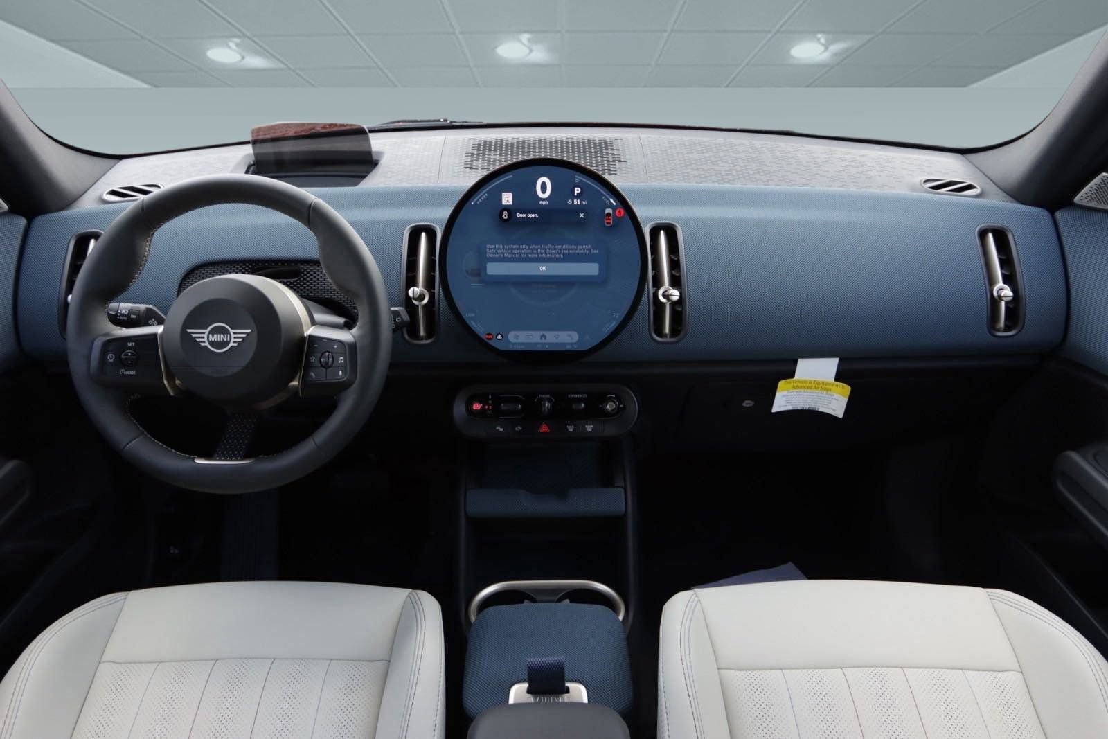 Used 2025 MINI Cooper Countryman S w/ Comfort Package Max image 14