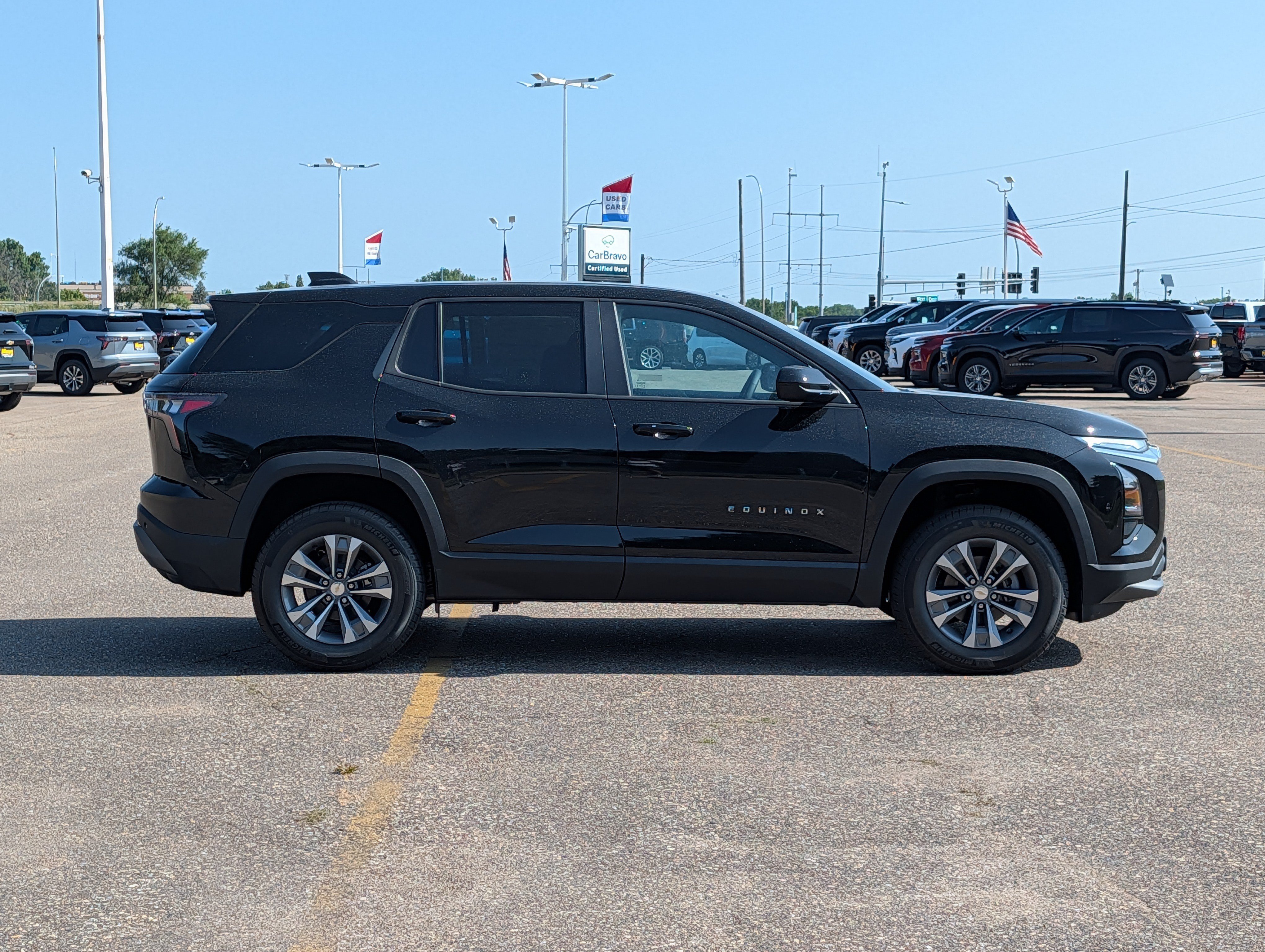 New 2026 Chevrolet Equinox LT AWD/4WD image 2