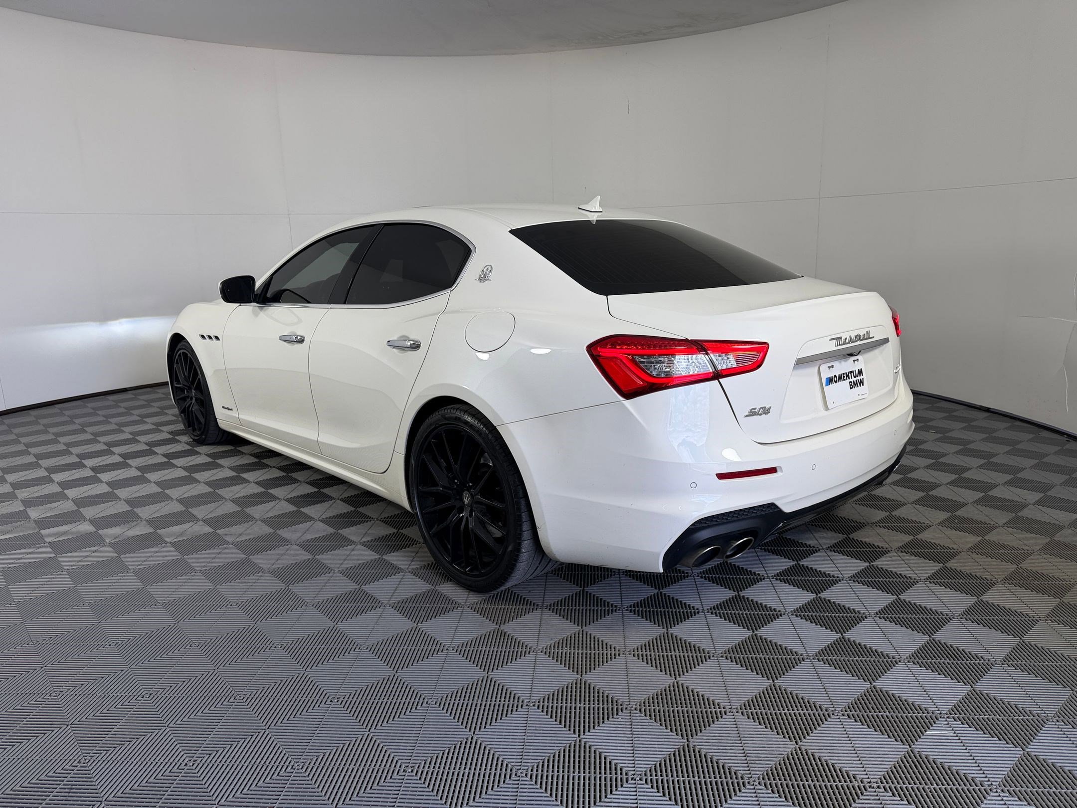 Used 2018 Maserati Ghibli S GranSport Q4 AWD/4WD image 3