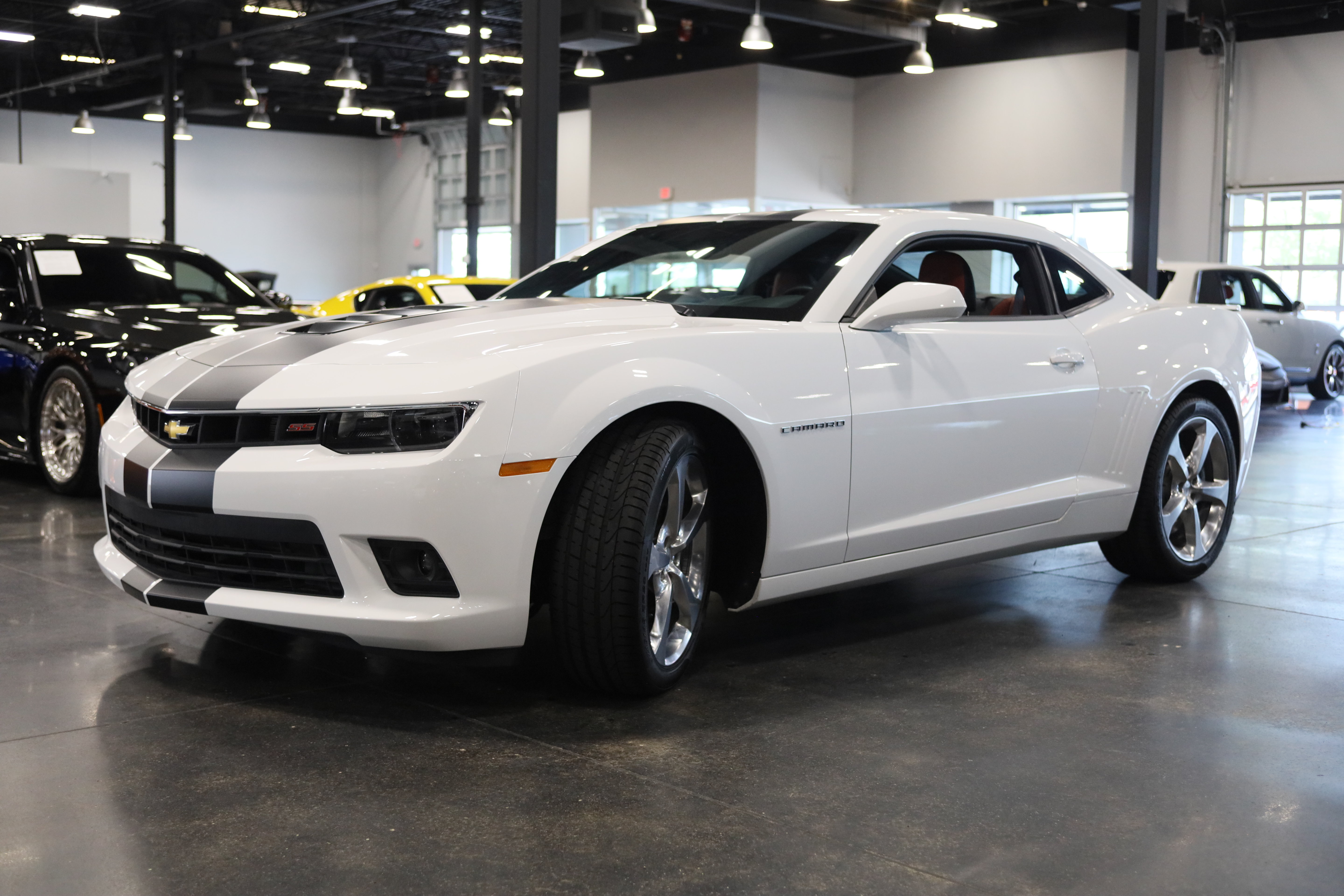 Used 2015 Chevrolet Camaro SS w/ RS Package RWD image 3