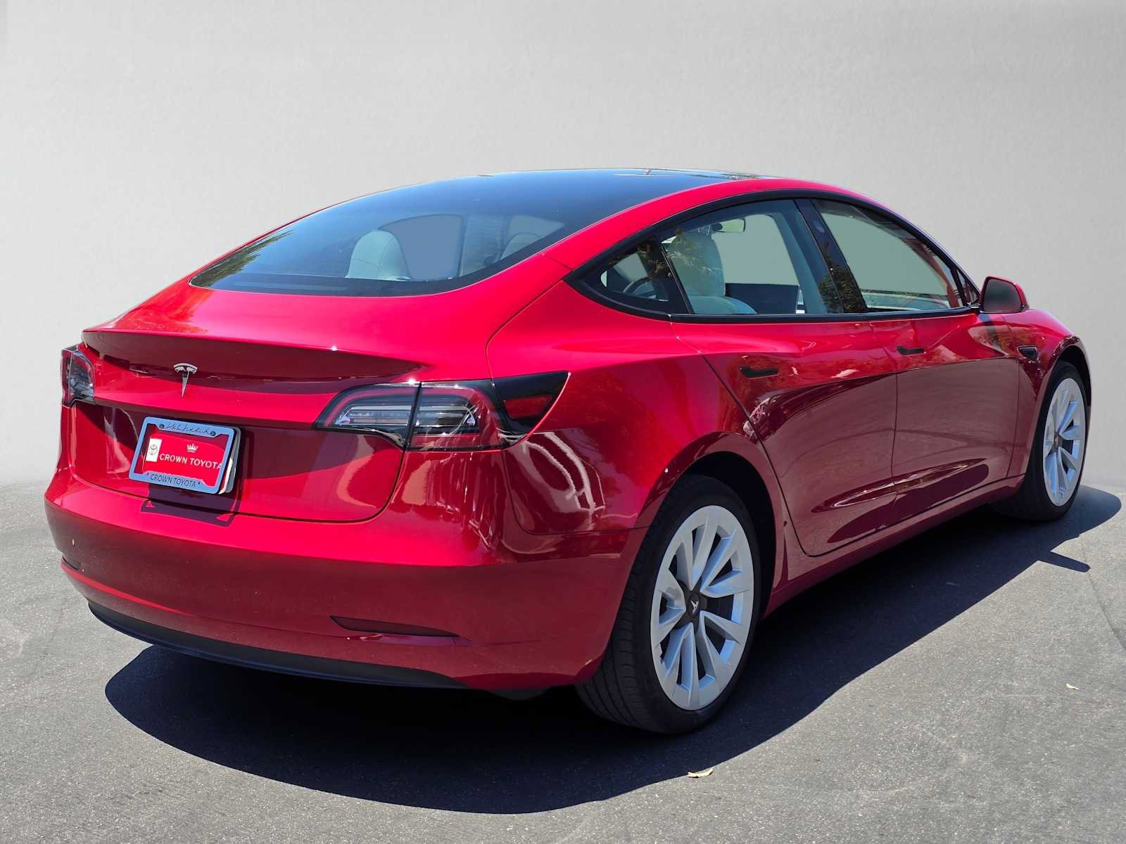 Used 2023 Tesla Model 3 Standard Range RWD image 3