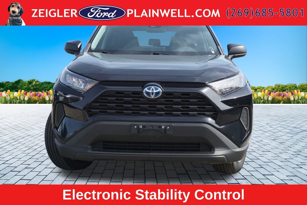Used 2022 Toyota RAV4 LE AWD/4WD image 8