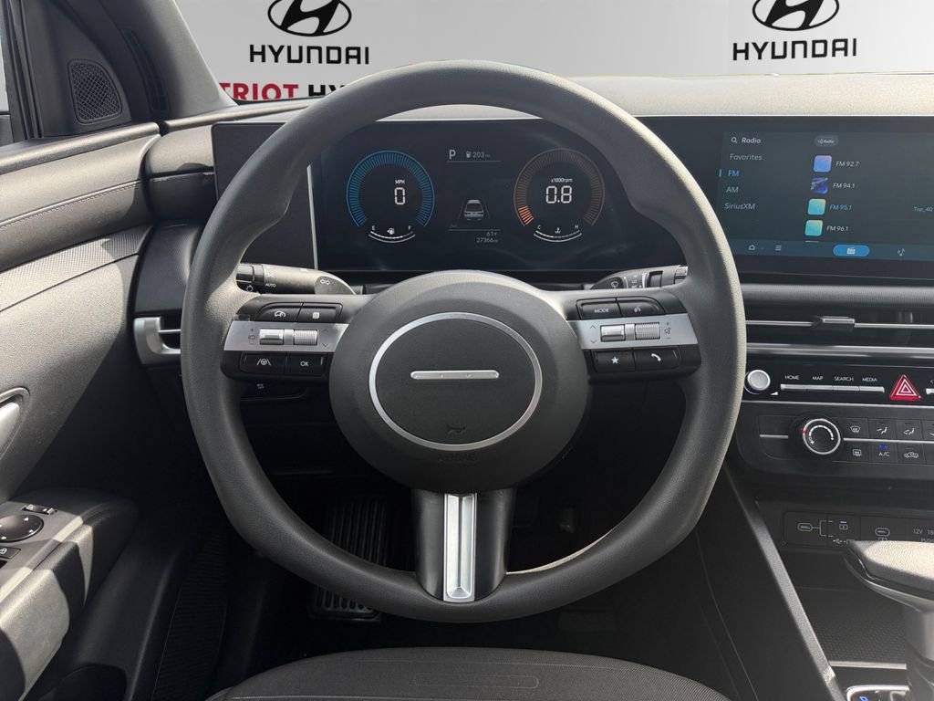Certified 2025 Hyundai Santa Cruz SE FWD image 12
