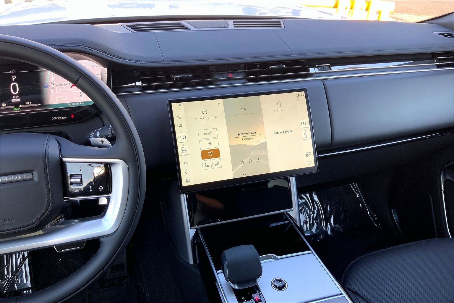 New 2026 Land Rover Range Rover SE AWD/4WD image 8