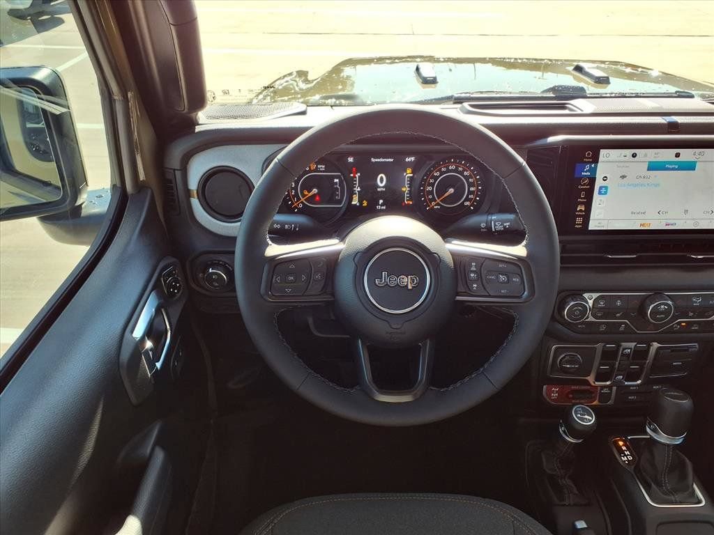 New 2026 Jeep Gladiator Sport AWD/4WD image 10