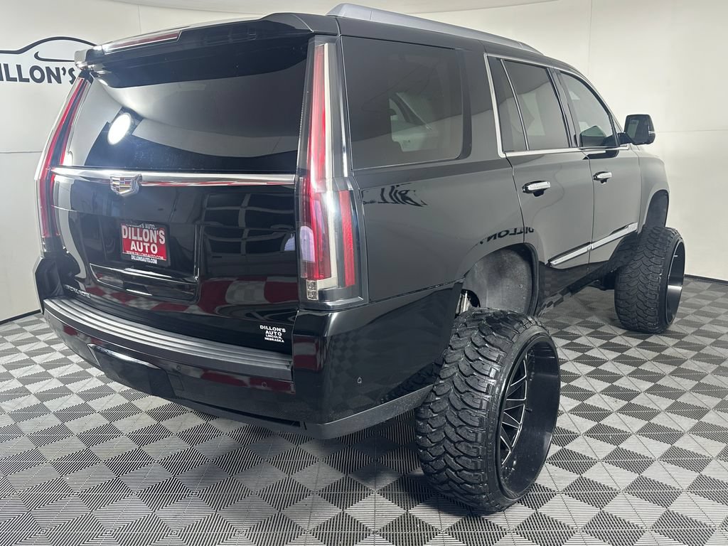 Used 2020 Cadillac Escalade Luxury AWD/4WD image 9