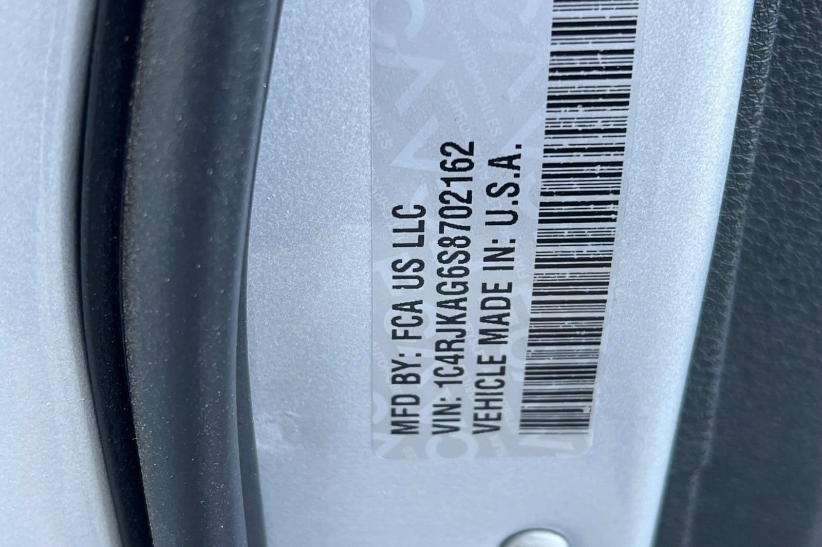 New 2025 Jeep Grand Cherokee L Laredo image 25