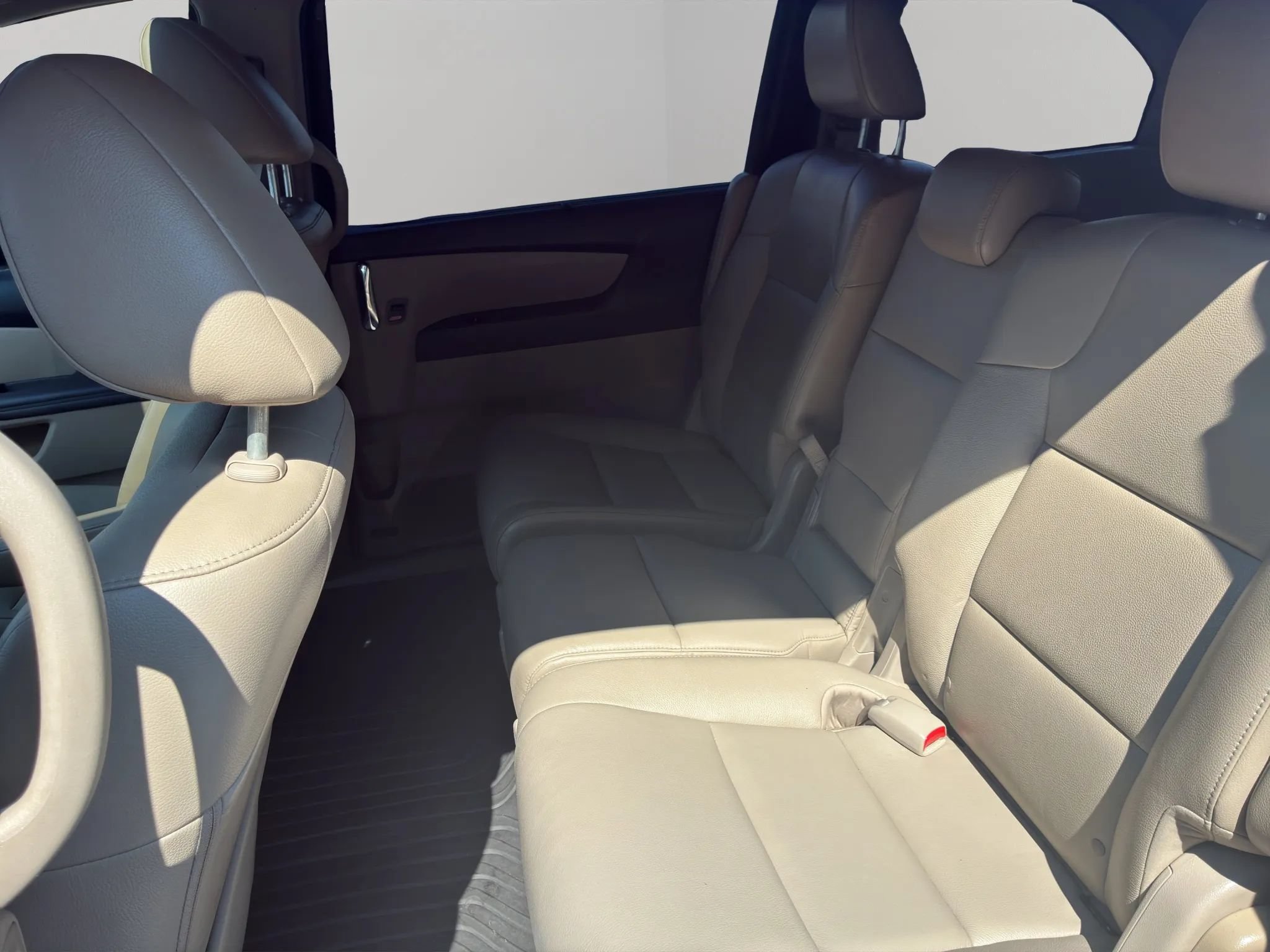 Used 2015 Honda Odyssey EX-L image 13