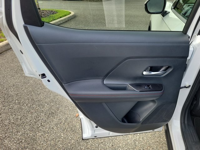 Used 2025 Nissan Kicks SR FWD image 14