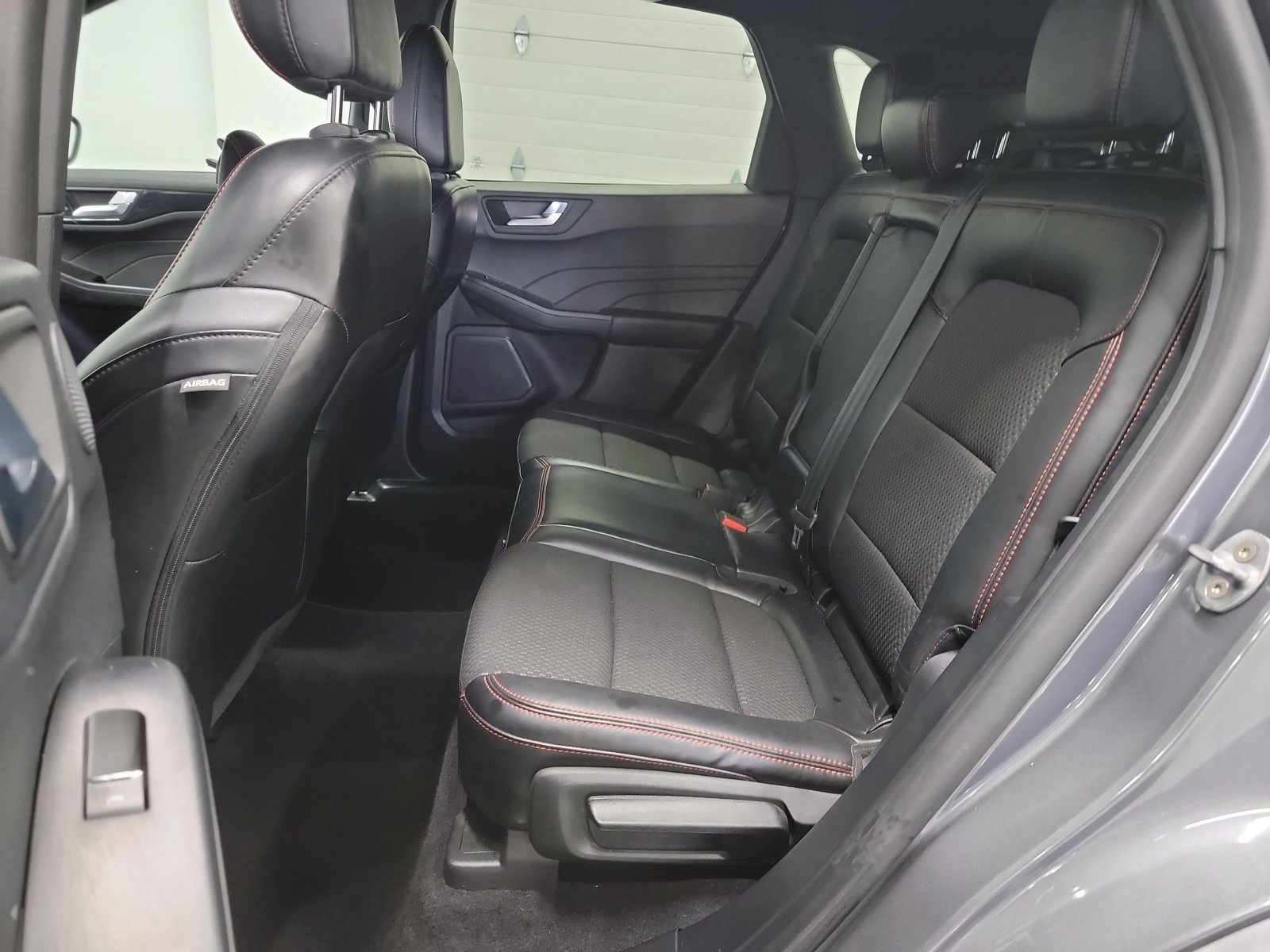 Used 2023 Ford Escape ST-Line Select w/ Tech Pack #2 AWD/4WD image 27