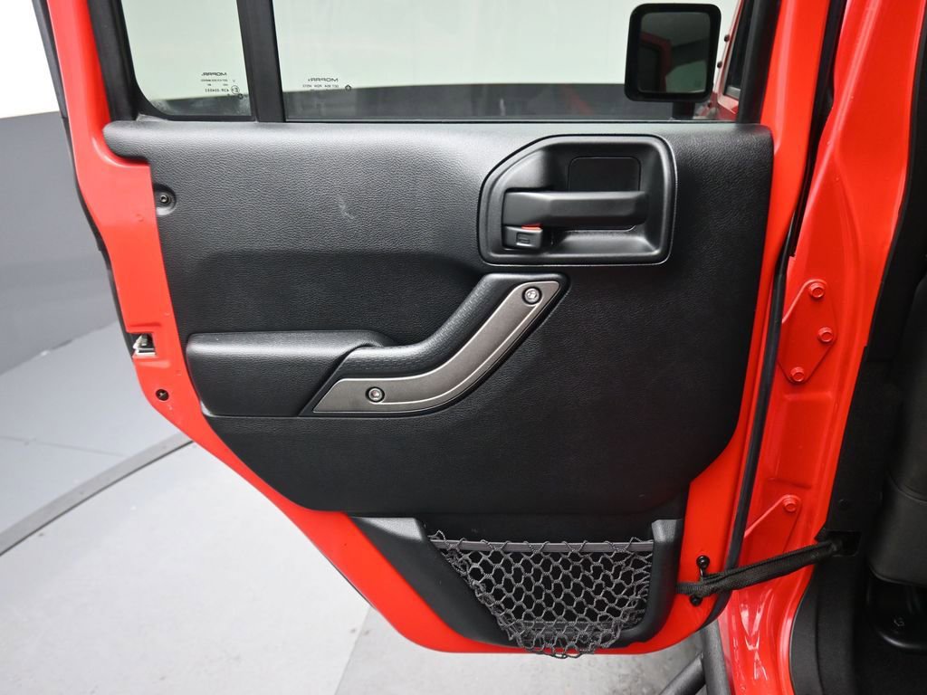 Used 2017 Jeep Wrangler Unlimited Willys image 22