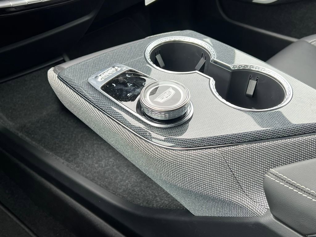 New 2026 Cadillac Optiq Sport 1 image 25