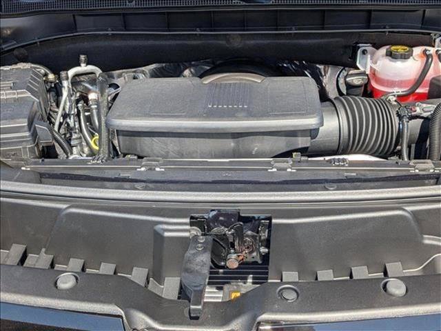 New 2025 Chevrolet Suburban Premier RWD image 15
