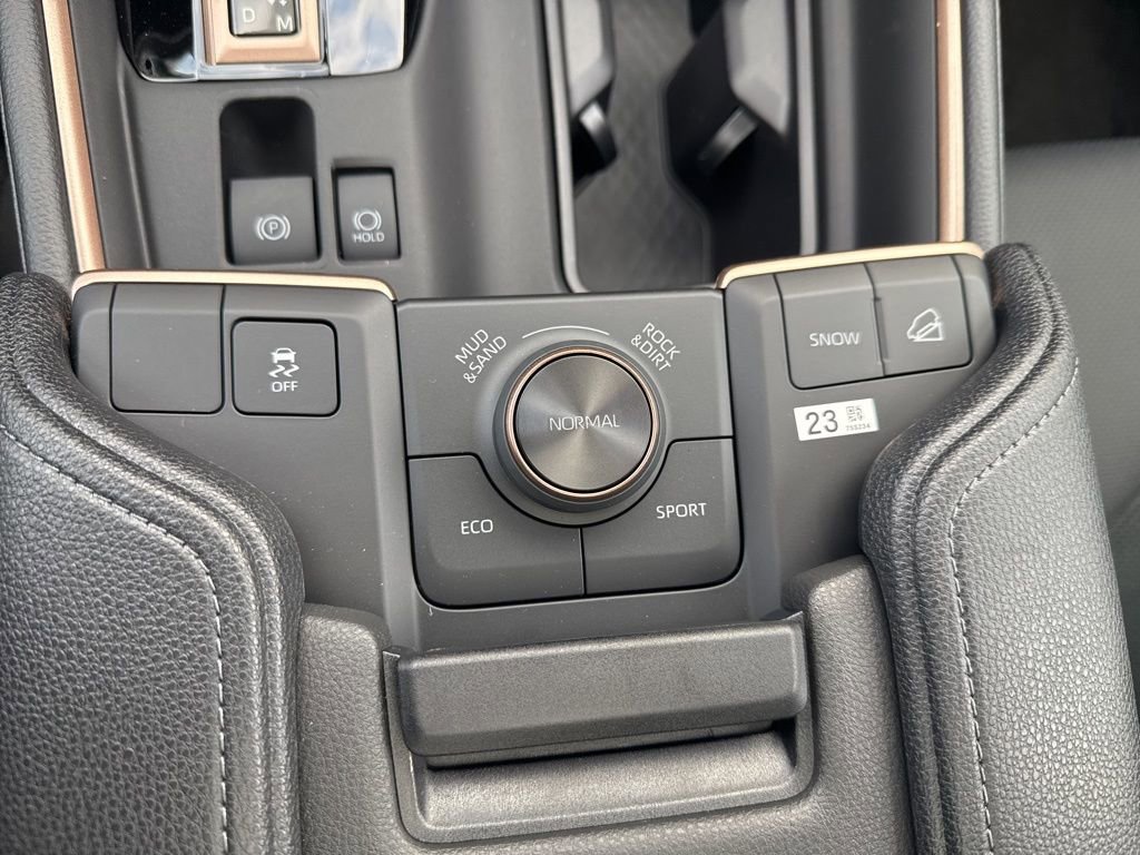 New 2026 Toyota Grand Highlander AWD Hybrid image 24