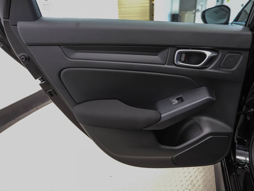 Used 2025 Honda Civic Sport image 17