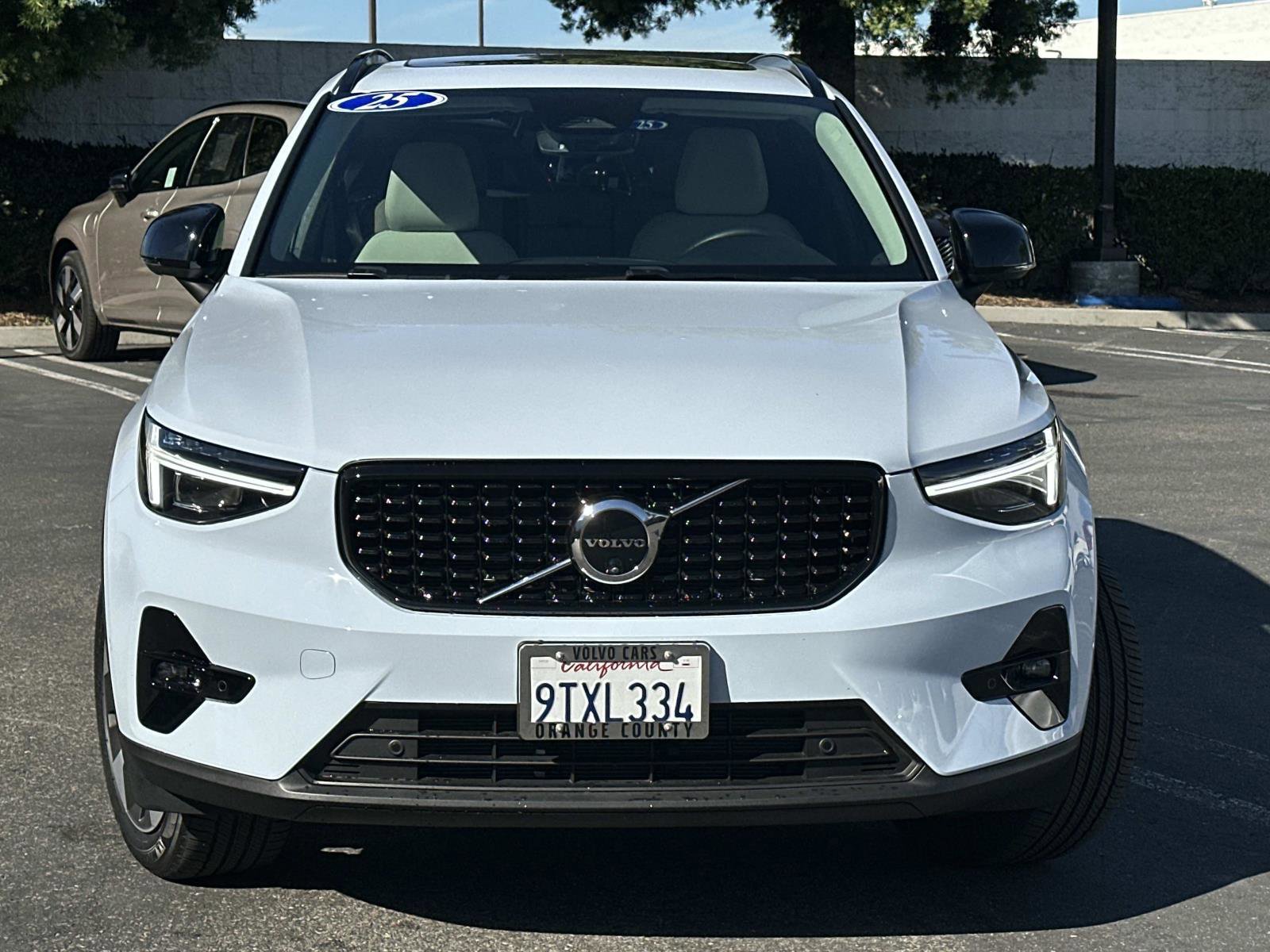 Certified 2026 Volvo XC40 B5 Plus w/ Protection Package Premier image 2