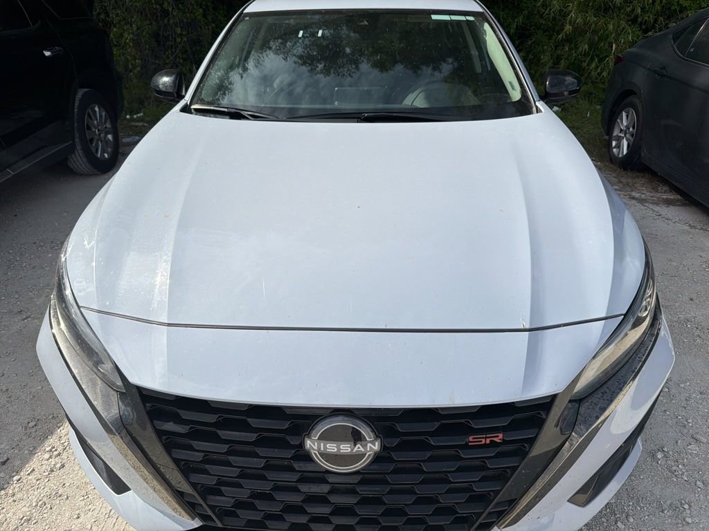 Used 2025 Nissan Altima 2.5 SR AWD/4WD image 5