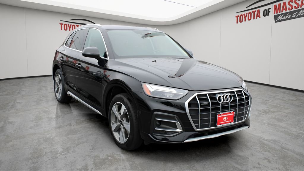 Used 2023 Audi Q5 2.0T Premium Plus w/ Premium Plus Package AWD/4WD image 6