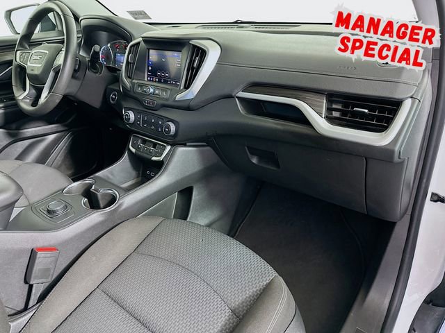 Used 2024 GMC Terrain SLE image 27