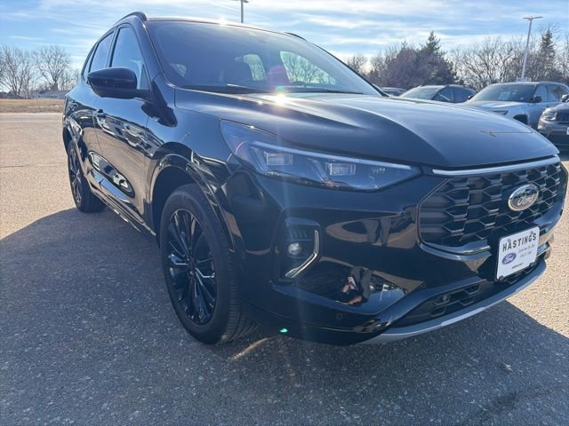 Certified 2023 Ford Escape ST-Line Elite w/ Premium Technology Package AWD/4WD image 7
