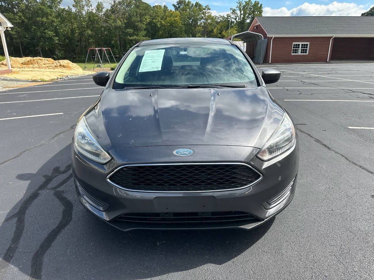 Used 2018 Ford Focus SE image 3