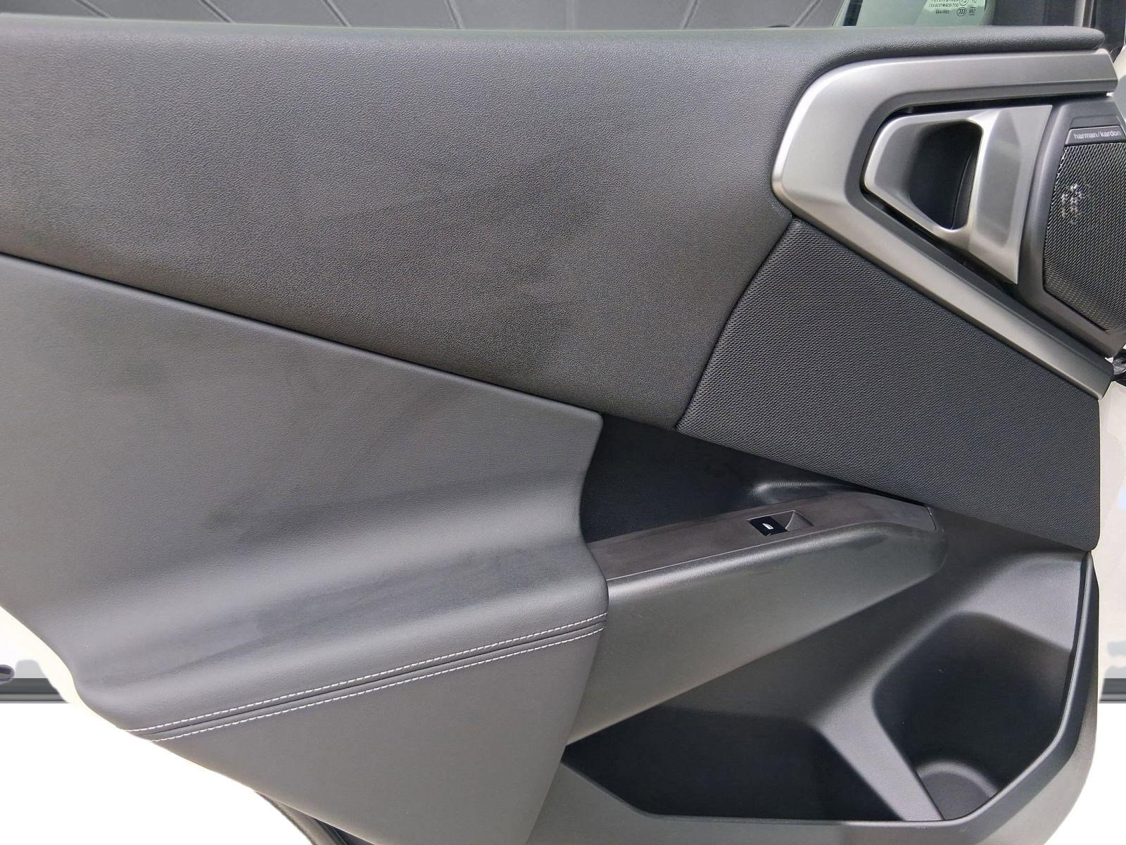 Used 2026 BMW X3 xDrive30 w/ M Sport Package image 27