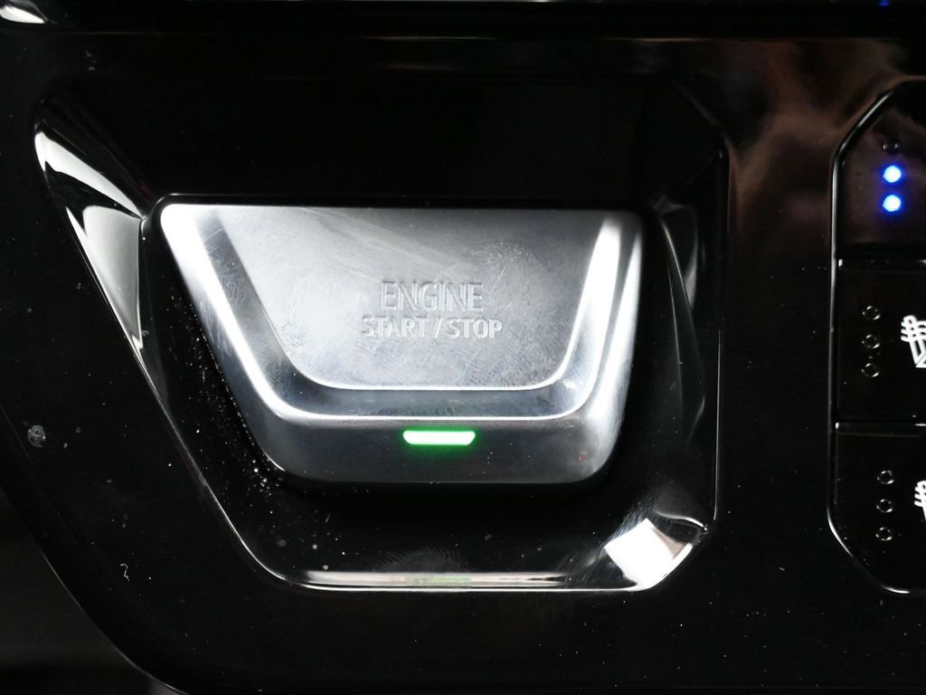 Used 2025 GMC Sierra 1500 AT4 image 22