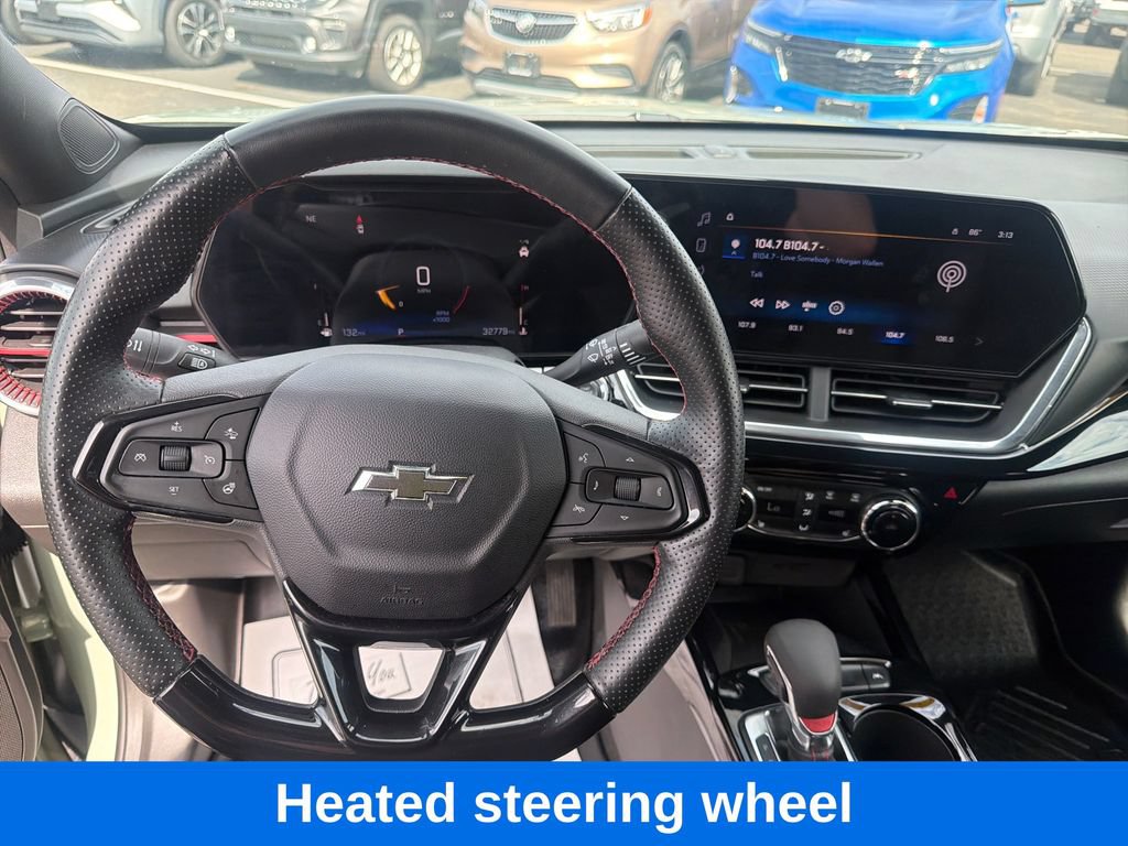 Used 2024 Chevrolet Trax RS FWD image 22