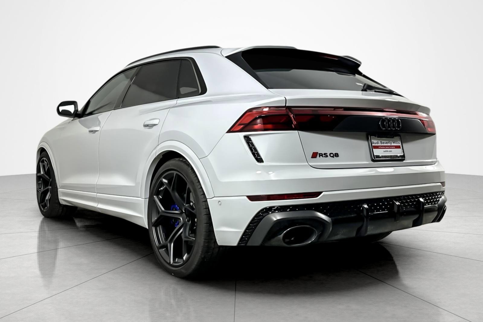 New 2026 Audi RS Q8 performance image 4