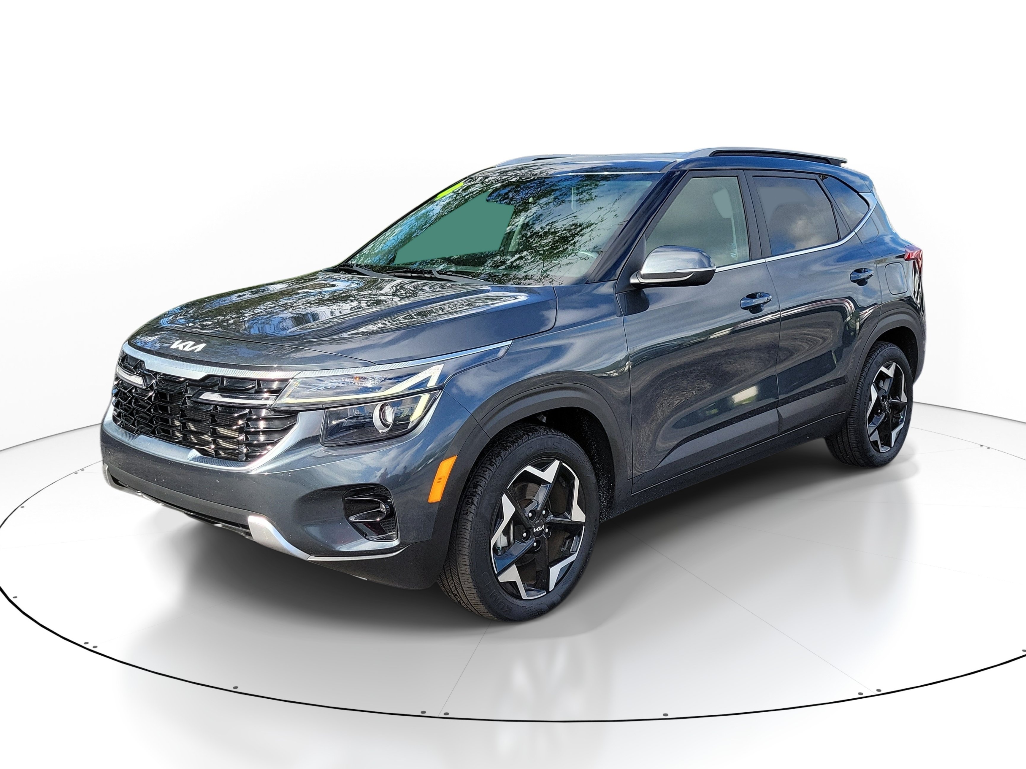 Used 2024 Kia Seltos EX FWD image 5