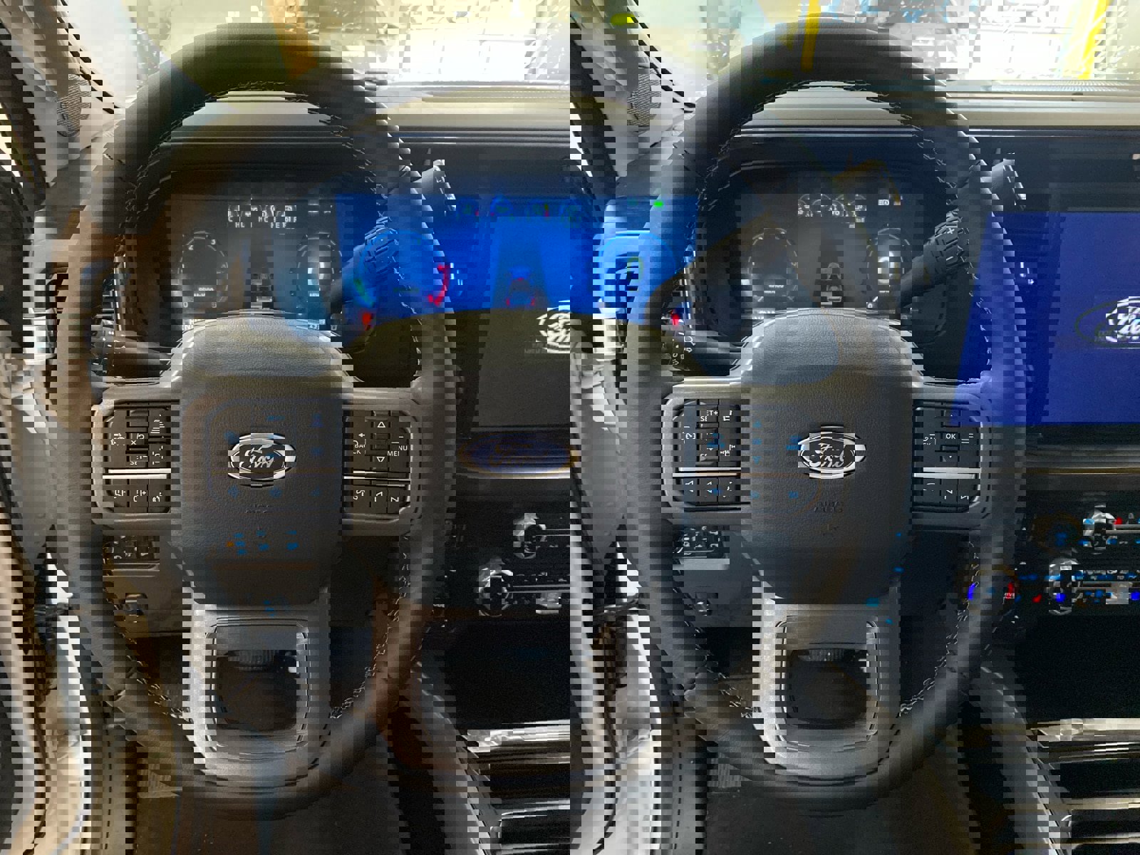 New 2026 Ford F350 Lariat w/ Lariat Ultimate Package image 19