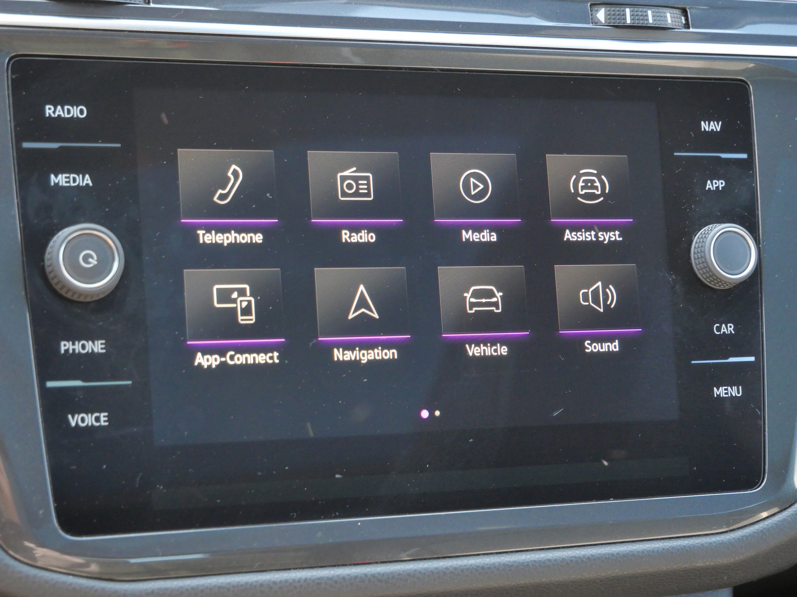 Used 2023 Volkswagen Tiguan SEL R-Line image 23