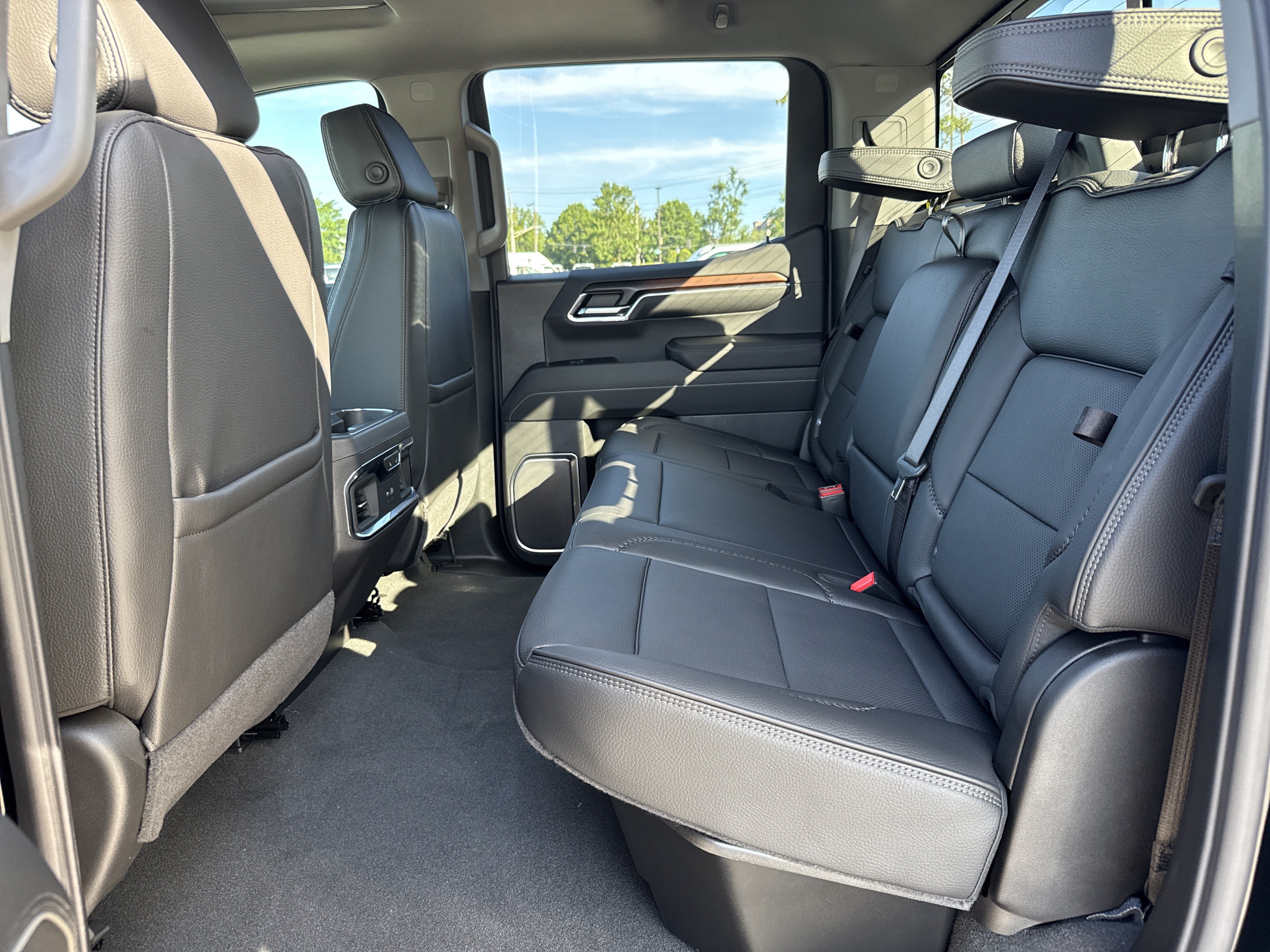 New 2026 GMC Sierra 1500 Denali w/ Denali Reserve Package AWD/4WD image 30