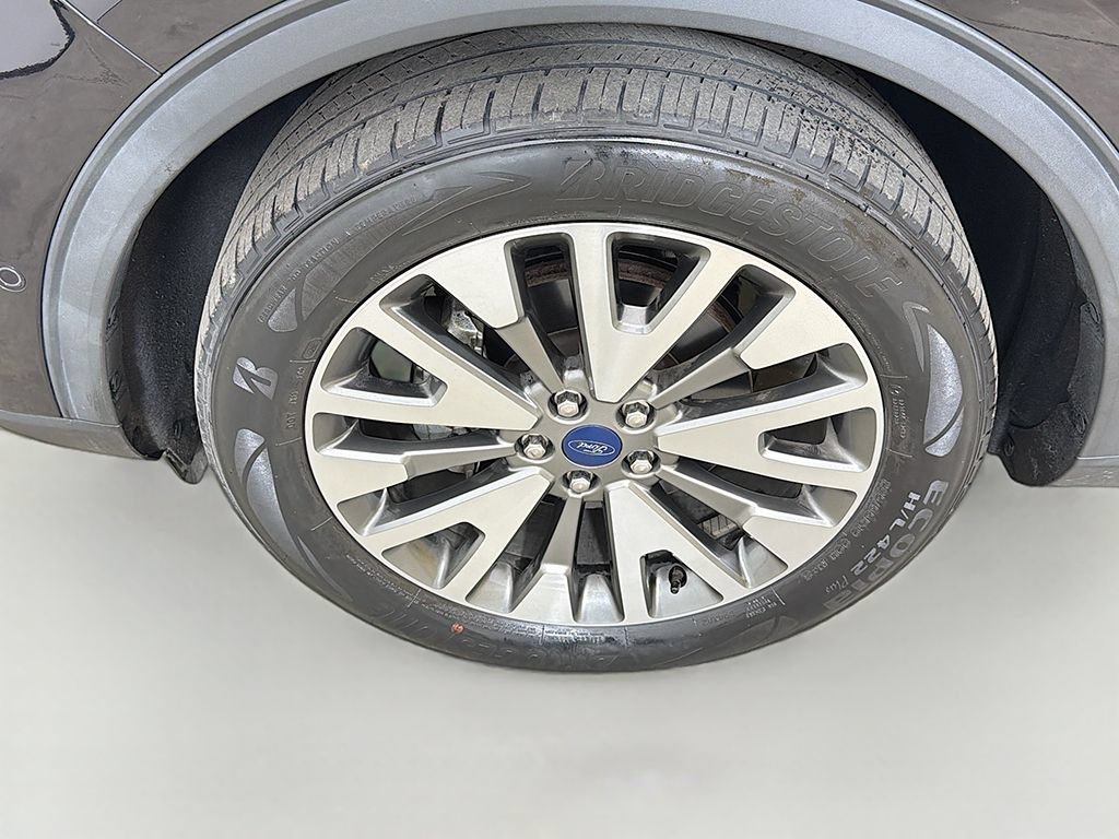 Used 2021 Ford Escape Titanium AWD/4WD image 19