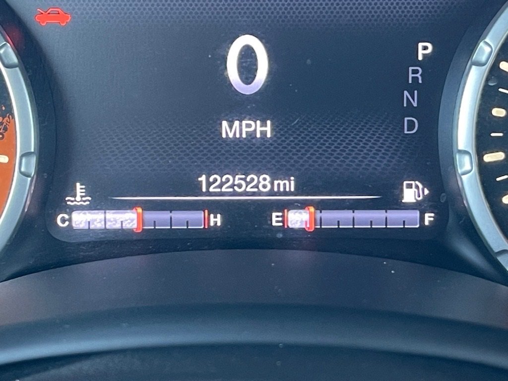 Used 2016 Jeep Renegade Trailhawk w/ Premium Trailhawk Package image 32