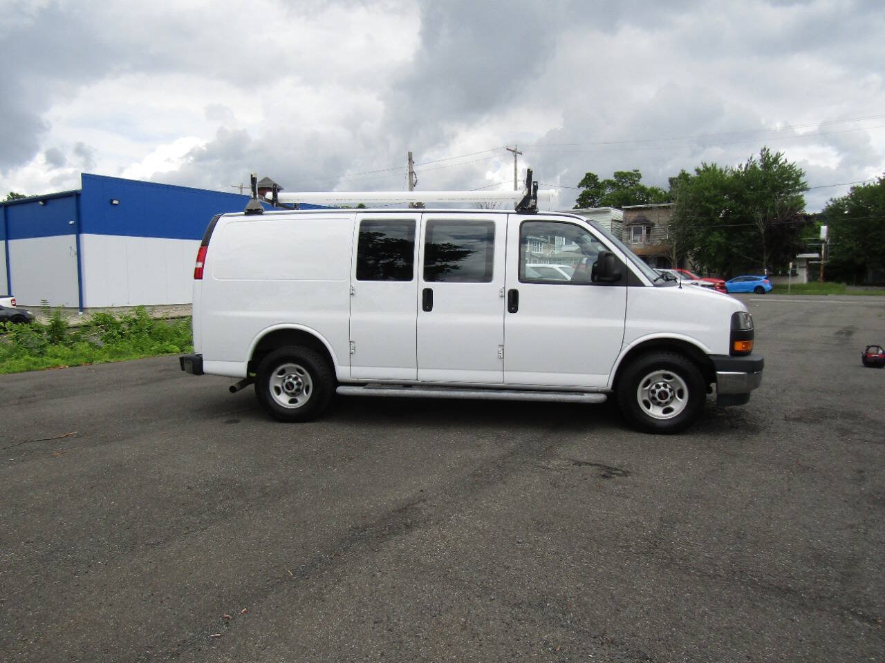 Used 2018 GMC Savana 2500 w/ Driver Convenience Package RWD image 7